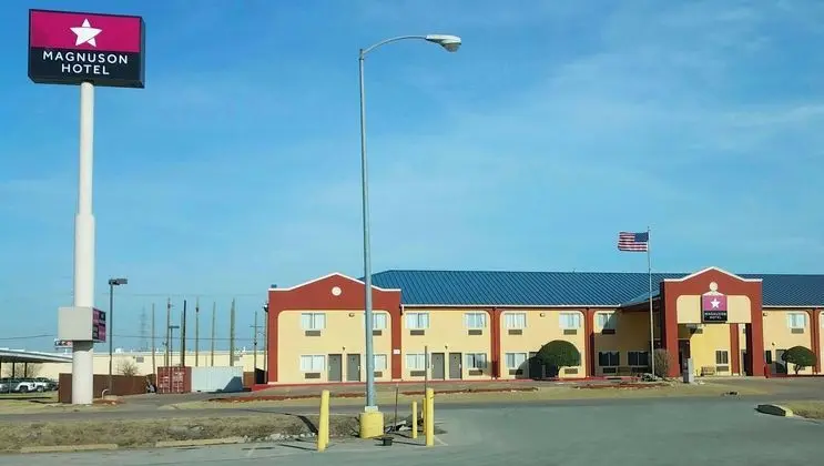 Magnuson Hotel Sand Springs-Tulsa West - Dış Mekan