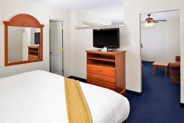 Magnuson Hotel And Suites Alamogordo