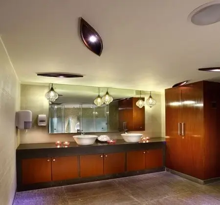 Mahagun Sarovar Portico Suites Ghaziabad - Oda