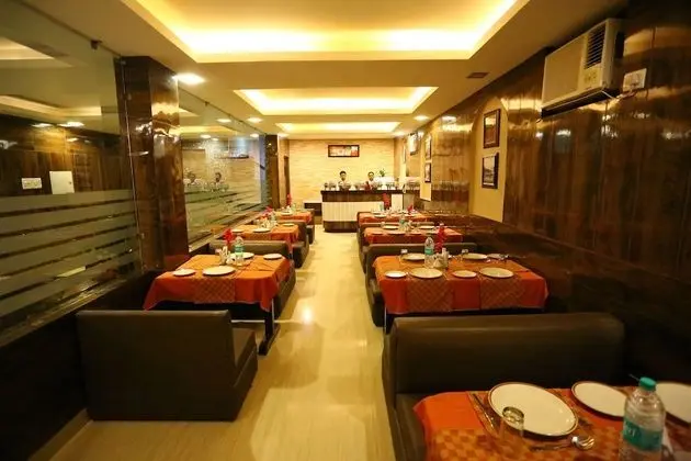 Hotel Maharaja Inn - Yerinde Yemek