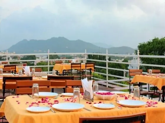 Hotel Mahima Palace A Unit of Atlas Ventures