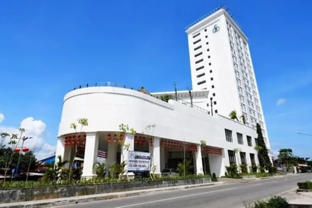 Mahkota Hotel Singkawang - CHSE Certified - Dış Mekan