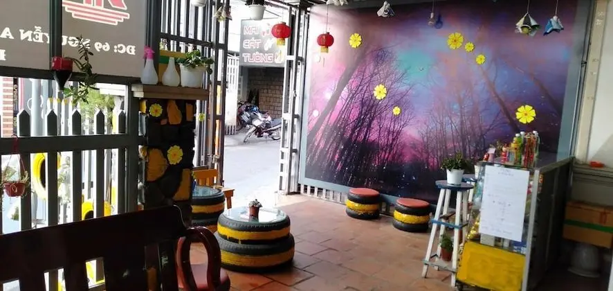 Mai Cat Tuong Homestay - Hostel - Yerinde Yemek