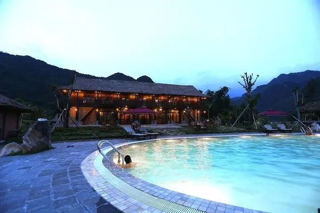 Mai Chau Ecolodge - Havuz