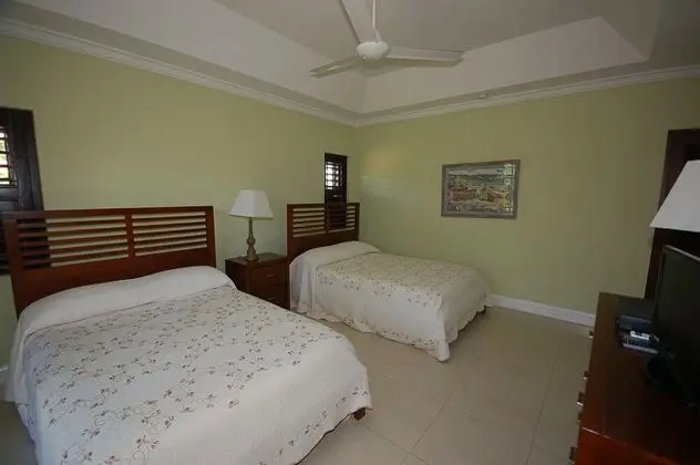 Mai Tai Villa, 4BR by Jamaican Treasures - Oda