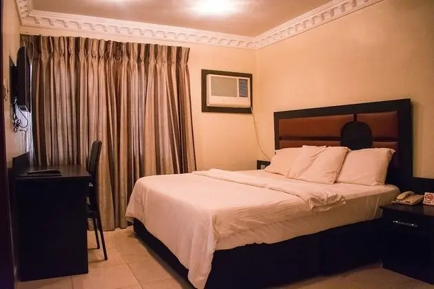 Maidaville Hotel and Suites