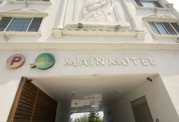 Main Motel