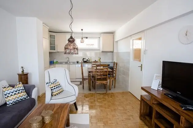 Main street apartment Mostar