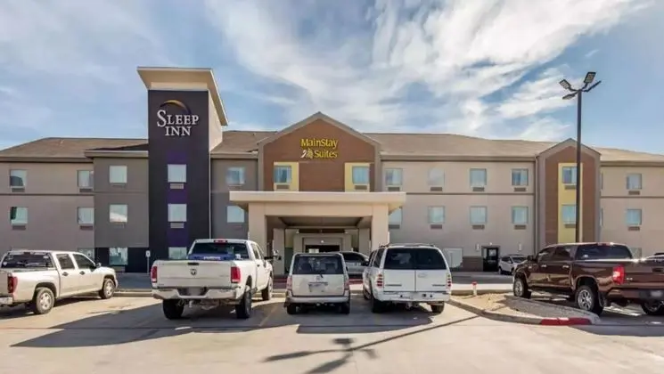 MainStay Suites