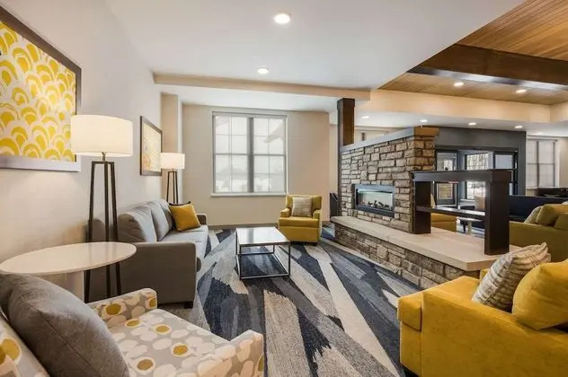MainStay Suites - Lobi