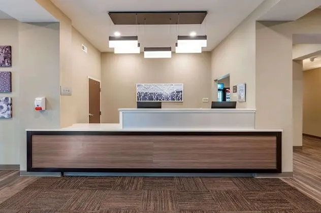 MainStay Suites - Lobi