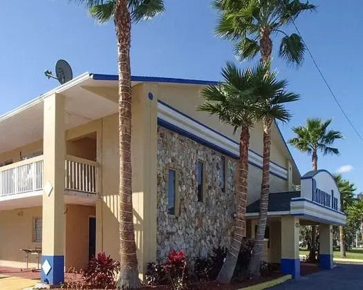 MainStay Suites Hackberry Sportsman's Lodge