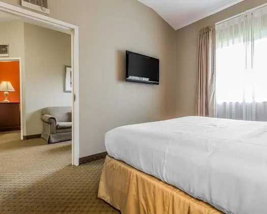 MainStay Suites