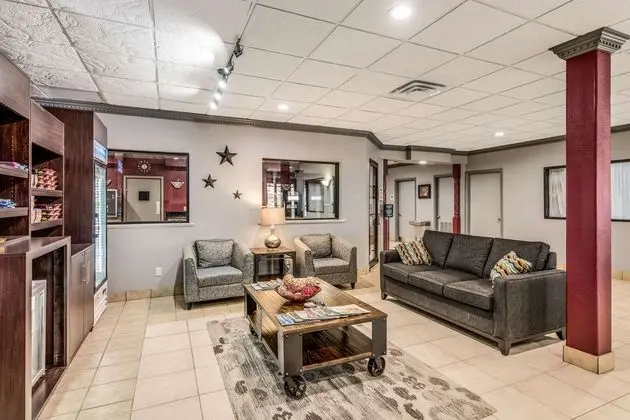 MainStay Suites - Lobi