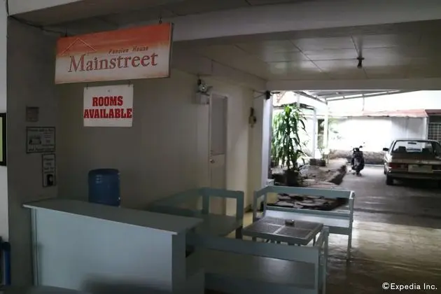 Mainstreet Pension House - Lobi