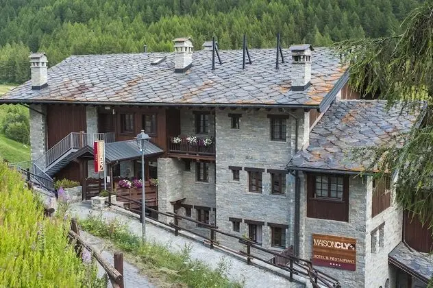Maison Cly Hotel & Restaurant - 1