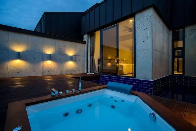 Maison de Jeju Pool Villa - Oda Düzeni