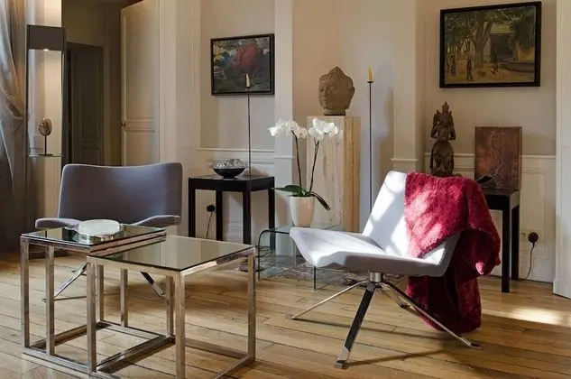 Maison de Myon - Lobi