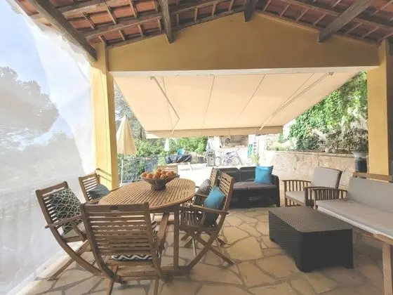 MAISON DE VACANCES - Lobi