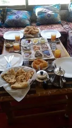 Maison D'hôte Chez La Famille - Yerinde Yemek