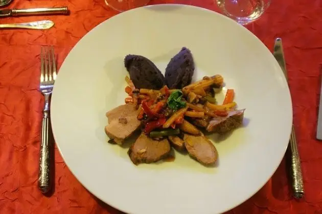Maison D'hôtes Côté Cour - Yerinde Yemek