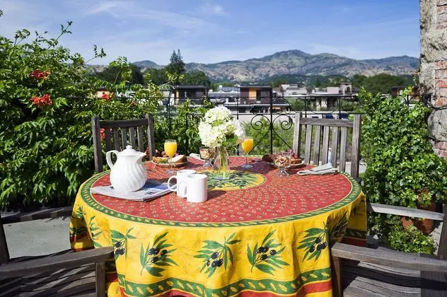 Maison Fleurie, A Four Sisters Inn