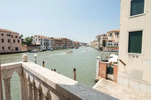 Maison Grand Canal View
