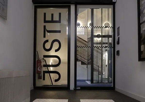Maison Juste - Lobi