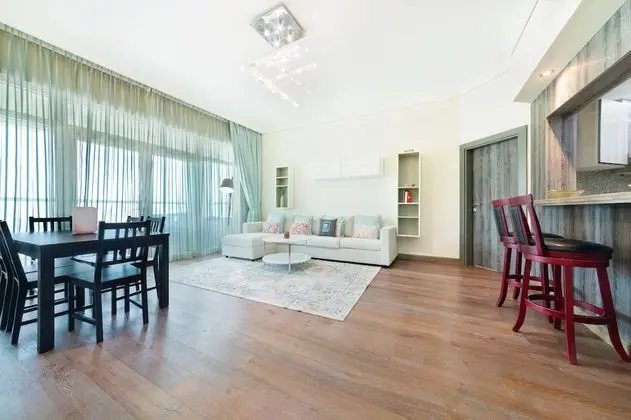 Maison Privee - Beach Access Apt w/ Burj & Sea Views on The Palm - İç Mekan