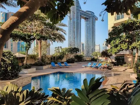 Maison Privee - Central Dubai Apt w/Danish Twist & Burj Khalifa Vws - Havuz