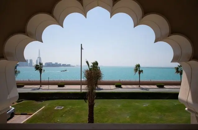 Maison Privee - Charming Apt with Arabesque Sea View on the Palm Jumeirah