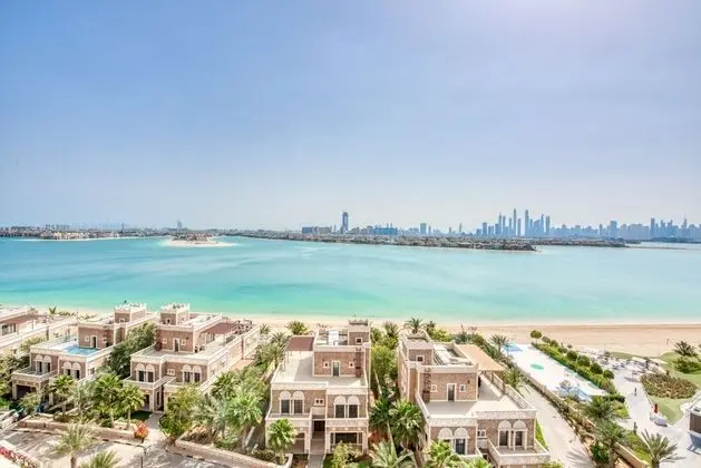 Maison Privee - Luxury Palm Penthouse with Beach & Sea View