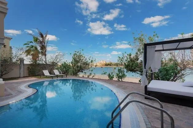 Maison Privee - Palm Jumeirah Beach Front XL Villa w/Prvt Pool - Havuz