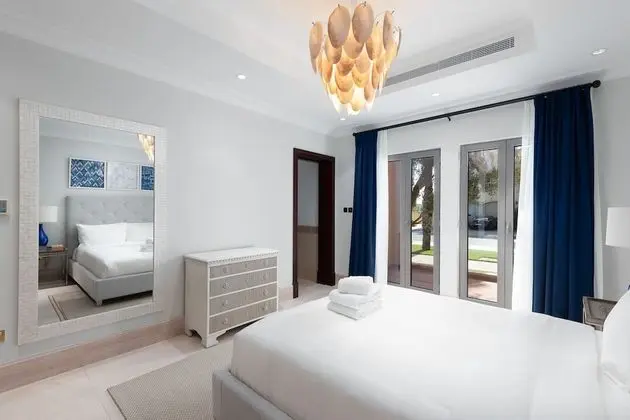Maison Privee - Palm Jumeirah Beach Front XL Villa w/Prvt Pool - Oda