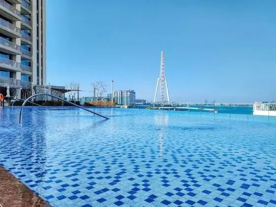 Maison Privee - Serene Apt w/ Large Patio Cls to Bluewaters & JBR - Havuz