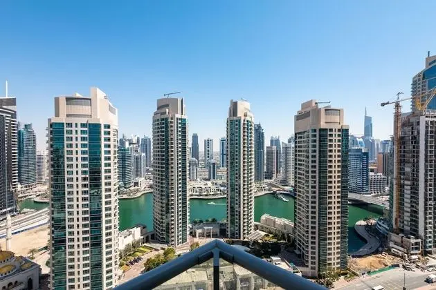 Maison Privee - Spacious Apt w/ Beach, Pool and Marina Access