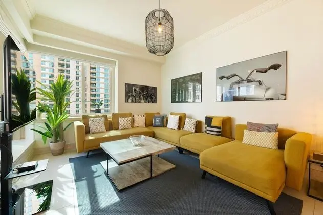 Maison Privee - Stunning Waterfront Apt w/ Marina View nxt to Beach