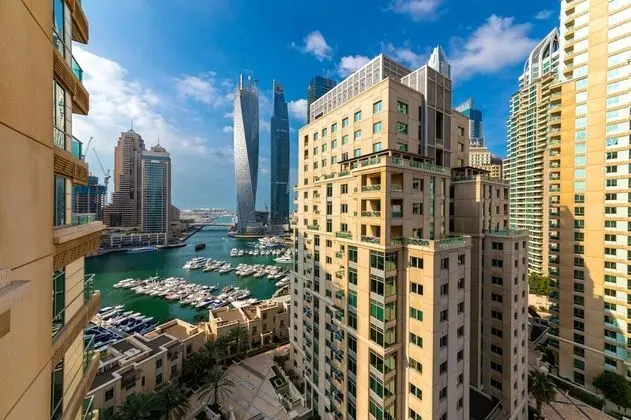 Maison Privee - Stunning Waterfront Apt w/ Marina View nxt to Beach