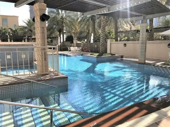 Maison Privee - Stunning Waterfront Apt w/ Marina View nxt to Beach - Havuz