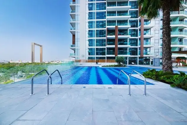 Maison Privee - Superb 1BR apartment overlooking Zabeel Park and Dubai Frame - Havuz