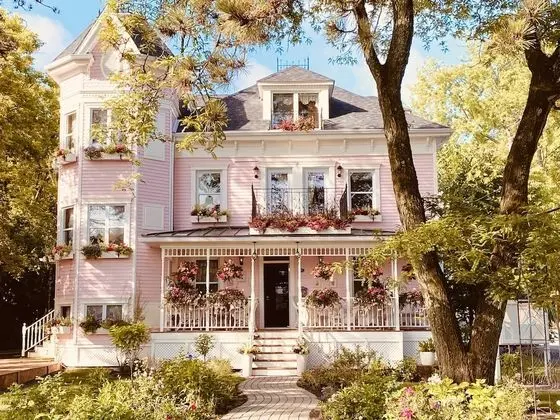Maison Rose