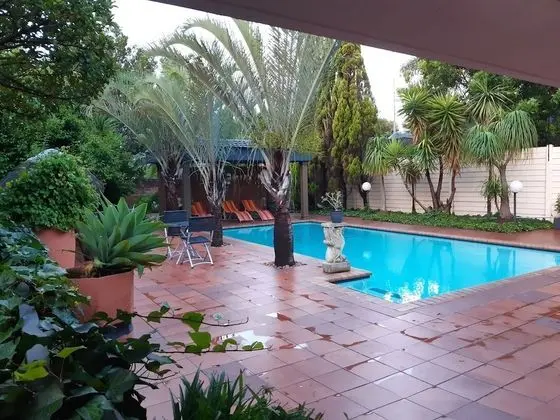 The Maisonette Guest Lodge - Havuz