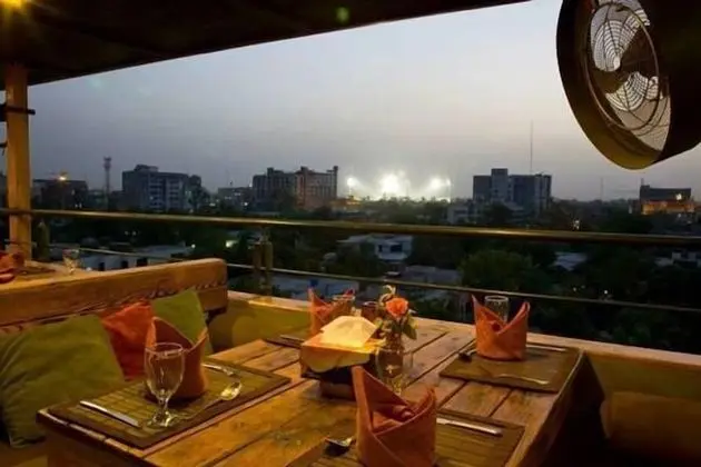 Maisonette Hotel & Resort - Lahore