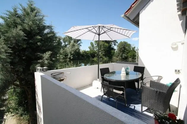 Maisonettewohnung mit großer Terrasse - Dış Mekan