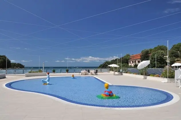 Maistra Select Petalon Resort - Havuz