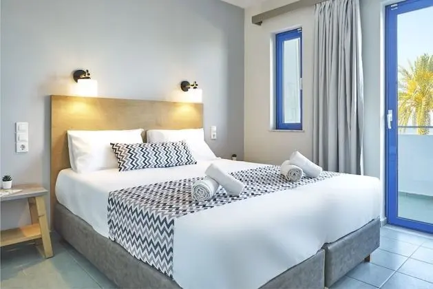 Maistrali Sea View Apartments - Öne Çıkan Resim