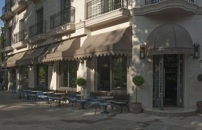 Hotel Majestic - Dış Mekan