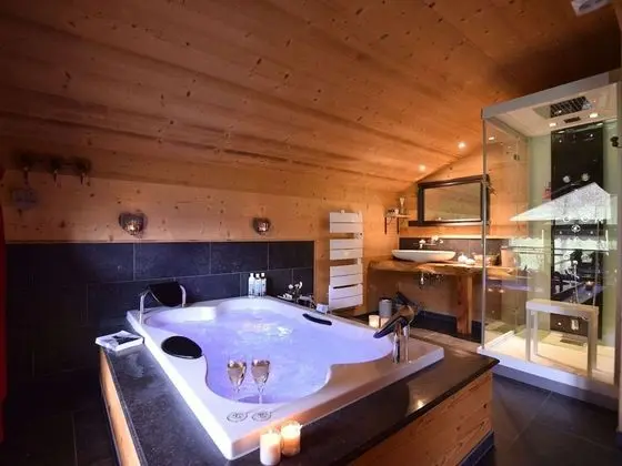 Majestic Chalet in Arville With Bubble Bath - Spa