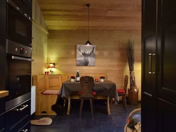 Majestic Chalet in Arville With Bubble Bath - Yerinde Yemek