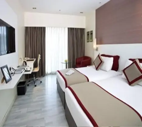 Majestic Court Sarovar Portico Navi Mumbai - Oda